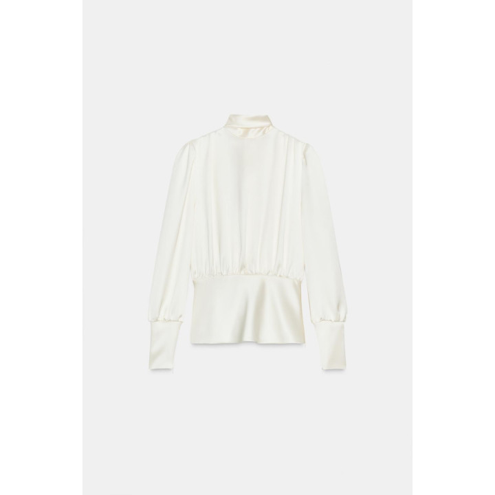 АТЛАСНАЯ РУБАШКА С ЗАВЯЗКАМИ НА СПИНЕ