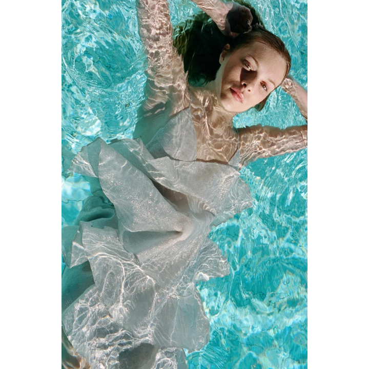 КОРОТКОЕ ПЛАТЬЕ С ВОЛАНАМИ