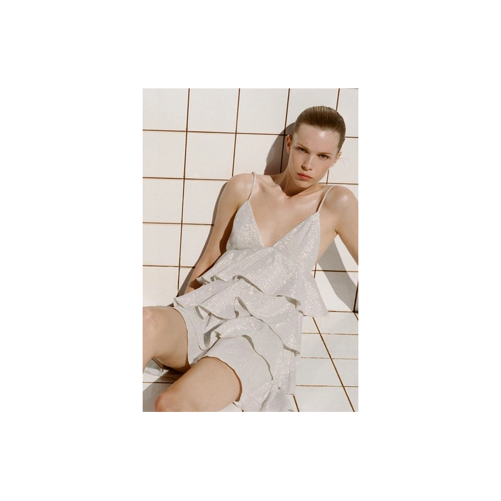 КОРОТКОЕ ПЛАТЬЕ С ВОЛАНАМИ