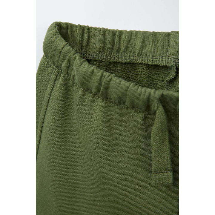 НАБОР ИЗ ДВУХ ОДНОТОННЫХ ШОРТОВ-БЕРМУД В ПОЛОСКУ