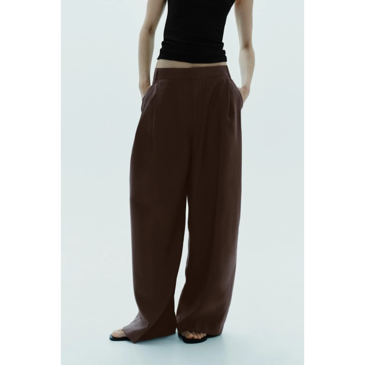 БРЮКИ С ДВОЙНЫМИ ЗАЩИПАМИ И КЛАПАНАМИ