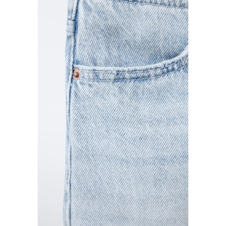 ДЖИНСОВЫЕ БЕРМУДЫ БЕЗ ПОЯСА С ПУГОВИЦАМИ