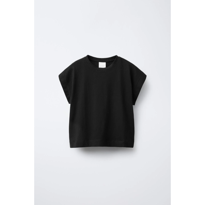 ОДНОТОННАЯ ФУТБОЛКА С ХЛЯСТИКОМ