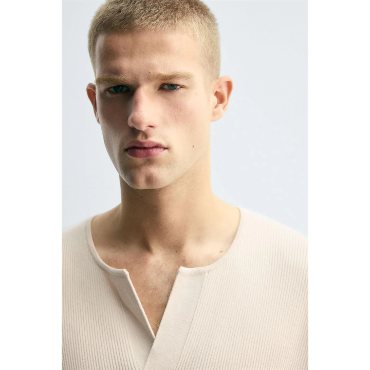 TEXTURED RELAXED FIT SWEATER