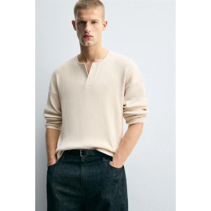 TEXTURED RELAXED FIT SWEATER