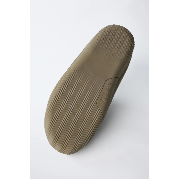 СТЕГАНЫЕ КРОССОВКИ