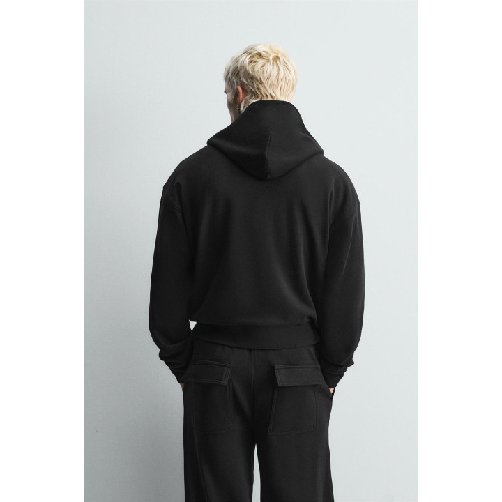 УКОРОЧЕННАЯ ТОЛСТОВКА С КАПЮШОНОМ