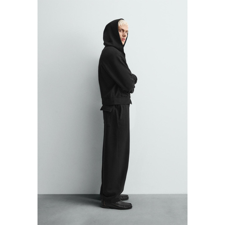 УКОРОЧЕННАЯ ТОЛСТОВКА С КАПЮШОНОМ