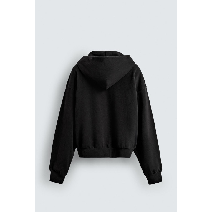 УКОРОЧЕННАЯ ТОЛСТОВКА С КАПЮШОНОМ