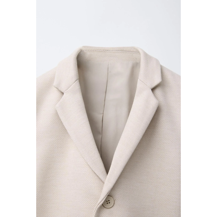 КОСТЮМНЫЙ БЛЕЙЗЕР КОМФОРТНОЙ ПОСАДКИ