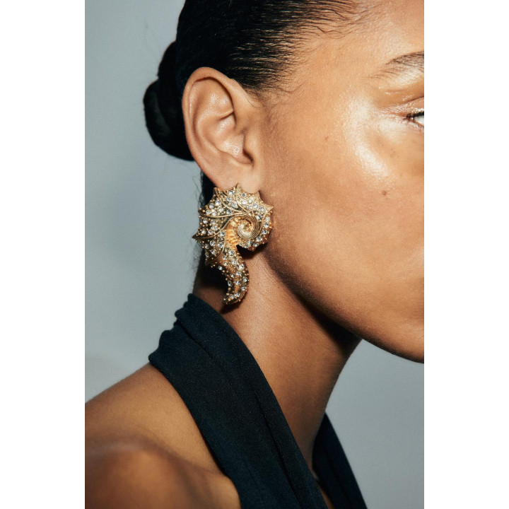 СЕРЬГИ-РАКУШКИ СО СТРАЗАМИ