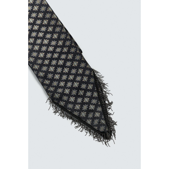 Платок из ограниченной коллекции с бисером