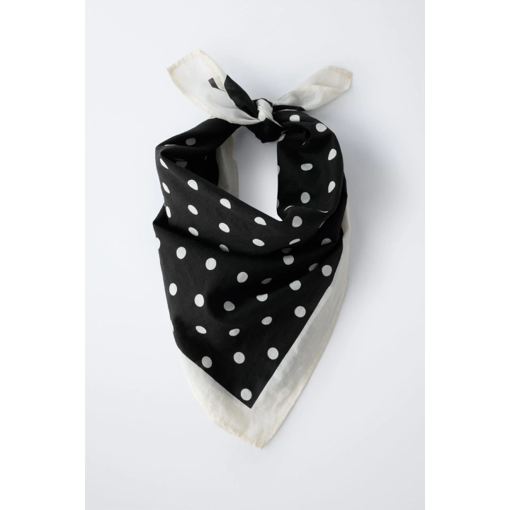 КВАДРАТНАЯ БАНДАНА В ГОРОШЕК