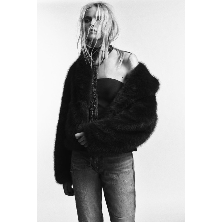 Топ без бретелек