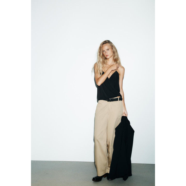 ТОП НА ПРОЗРАЧНЫХ БРЕТЕЛЯХ