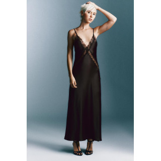 АТЛАСНОЕ ПЛАТЬЕ МИДИ С КРУЖЕВОМ