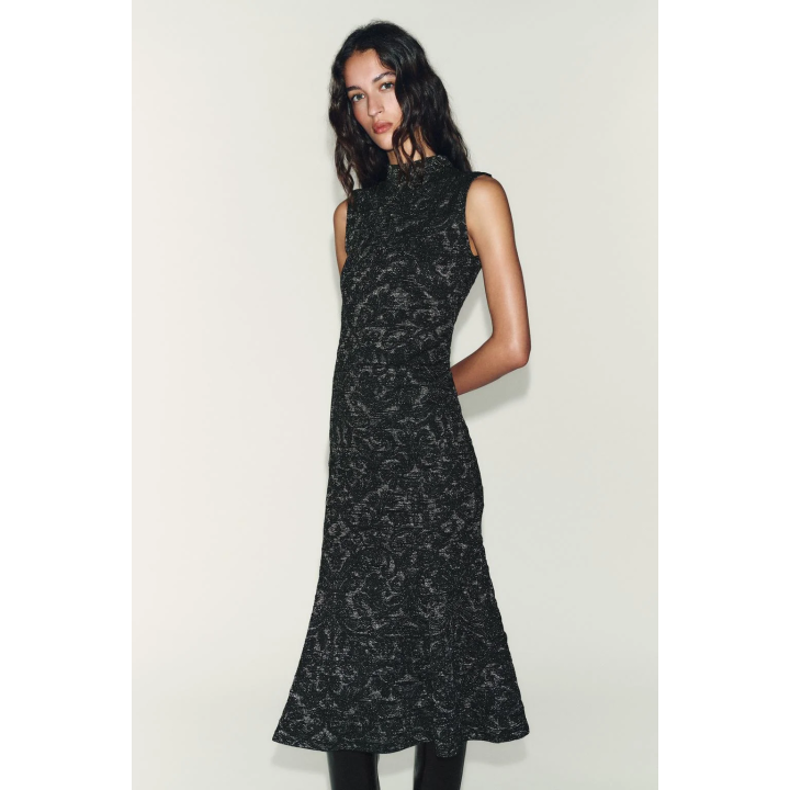 ПЛАТЬЕ ИЗ ЖАККАРДА С МЕТАЛЛИЗИРОВАННОЙ НИТЬЮ