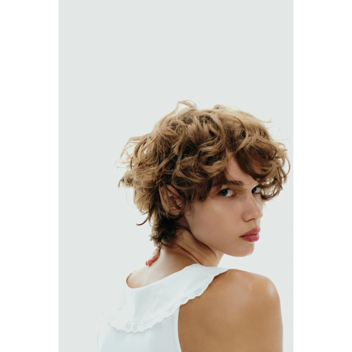 ТОП С ВОРОТНИКОМ И ПУГОВИЦАМИ