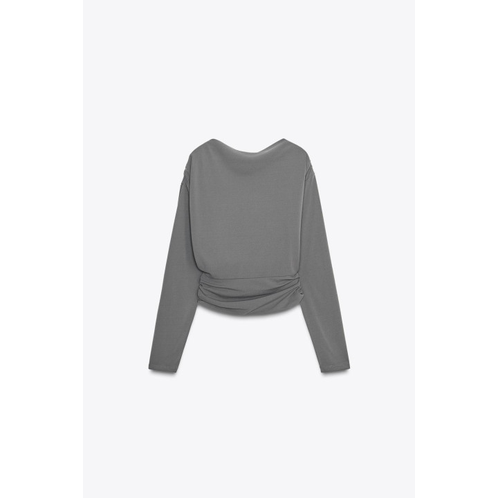 ТОП СО СБОРКАМИ, ОТКРЫТОЙ СПИНОЙ И УКРАШЕНИЕМ