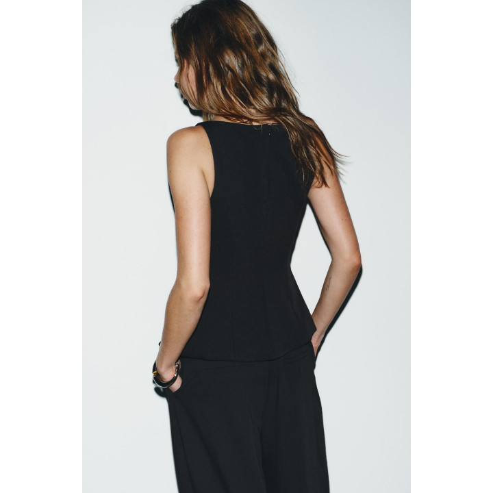 ТОП С ДЕКОРАТИВНЫМИ ПУГОВИЦАМИ