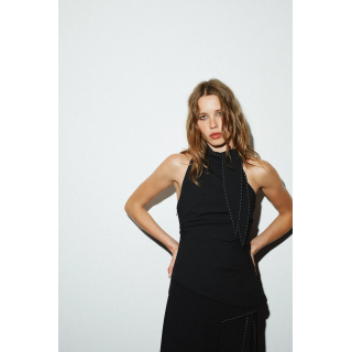 ТОП С УЗЛОМ И ОТДЕЛОЧНОЙ СТРОЧКОЙ