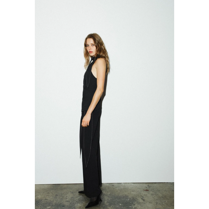 ТОП С УЗЛОМ И ОТДЕЛОЧНОЙ СТРОЧКОЙ