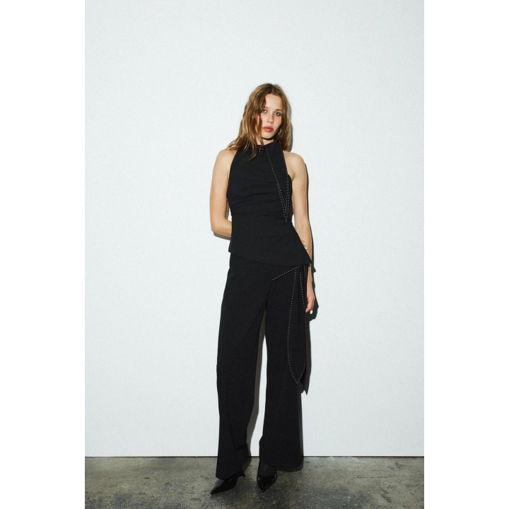 ТОП С УЗЛОМ И ОТДЕЛОЧНОЙ СТРОЧКОЙ