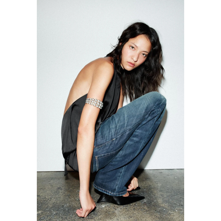 АТЛАСНЫЙ ТОП С ГОРЛОВИНОЙ ХАЛТЕР