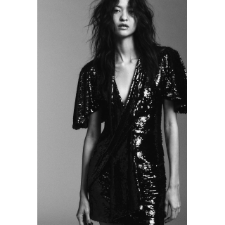 Платье с пайетками