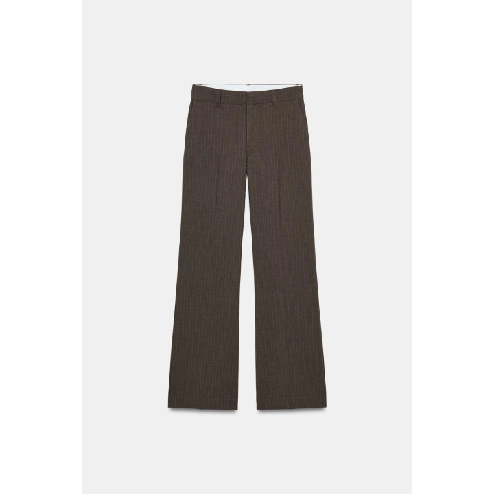 БРЮКИ В ТОНКУЮ ПОЛОСКУ