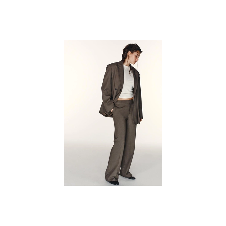 БРЮКИ В ТОНКУЮ ПОЛОСКУ