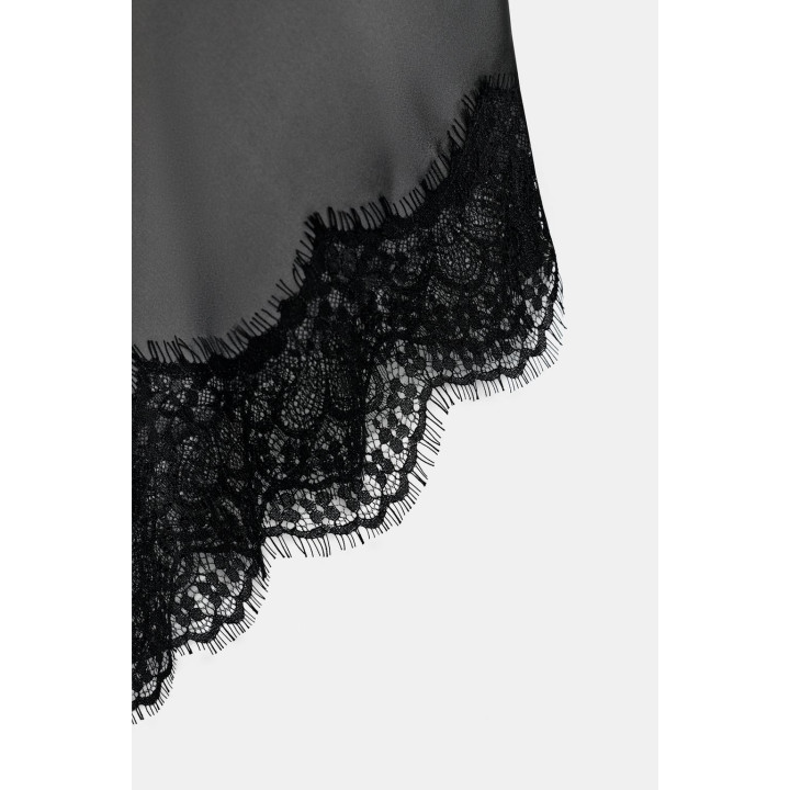 АТЛАСНАЯ ЮБКА С КРУЖЕВОМ