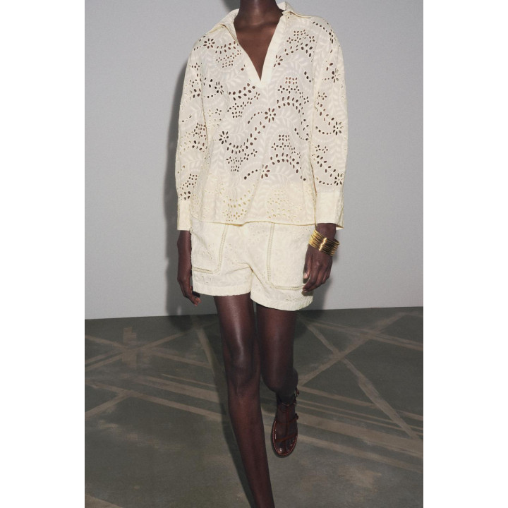 БЕРМУДЫ С ПЕРФОРИРОВАННОЙ ВЫШИВКОЙ — ZW COLLECTION