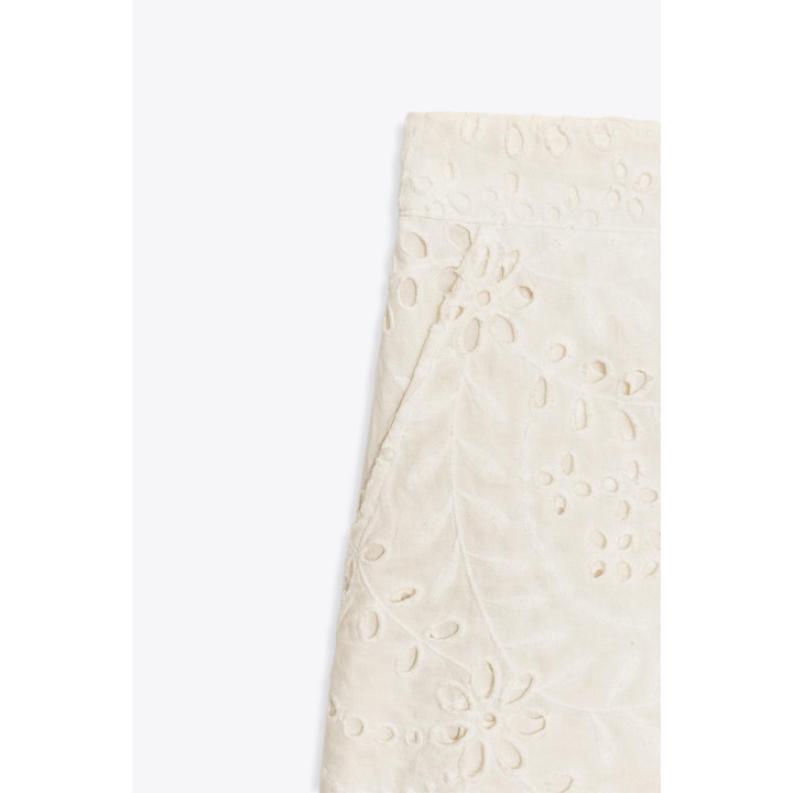 БЕРМУДЫ С ПЕРФОРИРОВАННОЙ ВЫШИВКОЙ — ZW COLLECTION