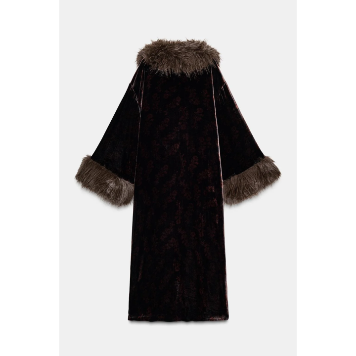 ПАЛЬТО ИЗ ВЕЛЬВЕТА С ПРИНТОМ И ЭФФЕКТОМ МЕХА