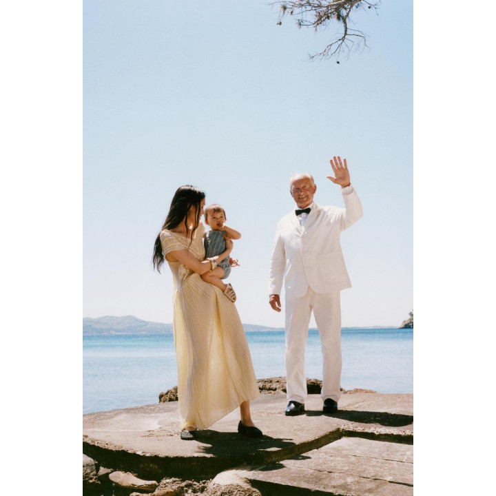 Комбинезон с вышитыми цветочными оборками