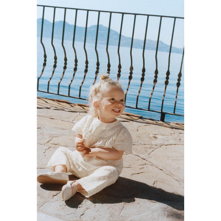 БЛУЗА С ЦВЕТОЧНОЙ ВЫШИВКОЙ