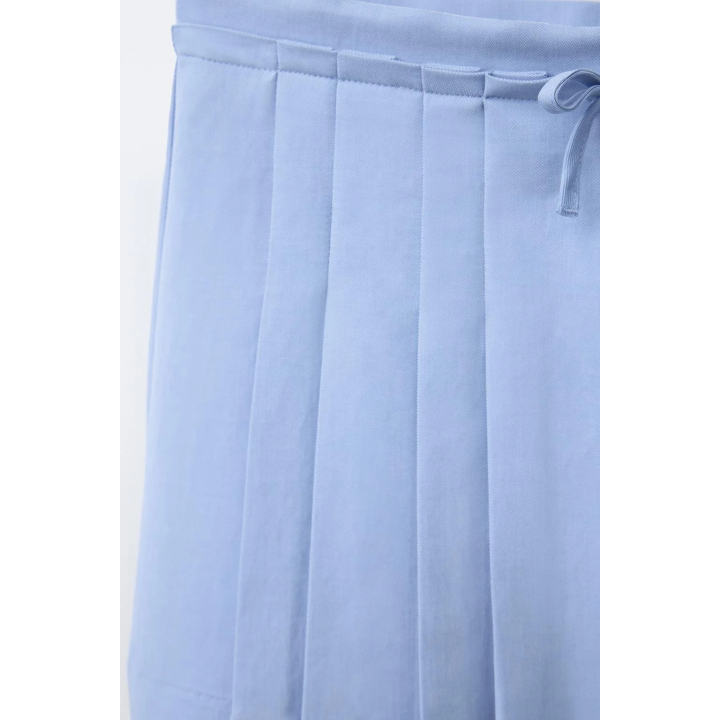 ЮБКА СТРУЯЩЕГОСЯ КРОЯ В СКЛАДКУ