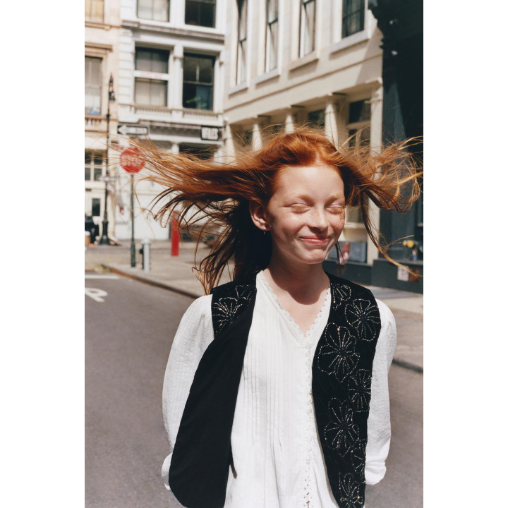 РУБАШКА В РОМАНТИЧЕСКОМ СТИЛЕ СО СБОРКАМИ