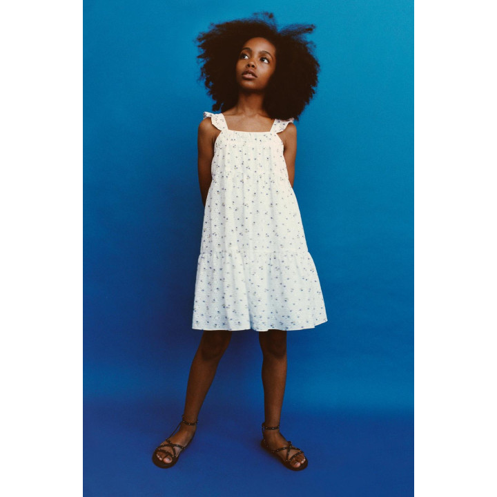 ПЛАТЬЕ С ВЫШИВКОЙ И ЦВЕТАМИ