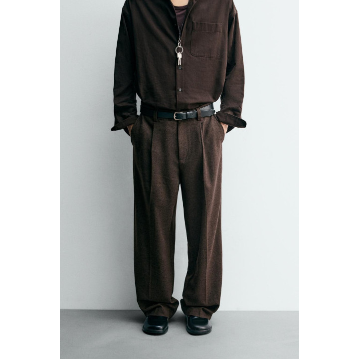 БРЮКИ С ЗАЩИПАМИ И ПУГОВИЦАМИ