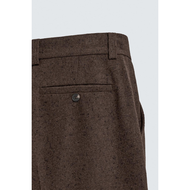 БРЮКИ С ЗАЩИПАМИ И ПУГОВИЦАМИ