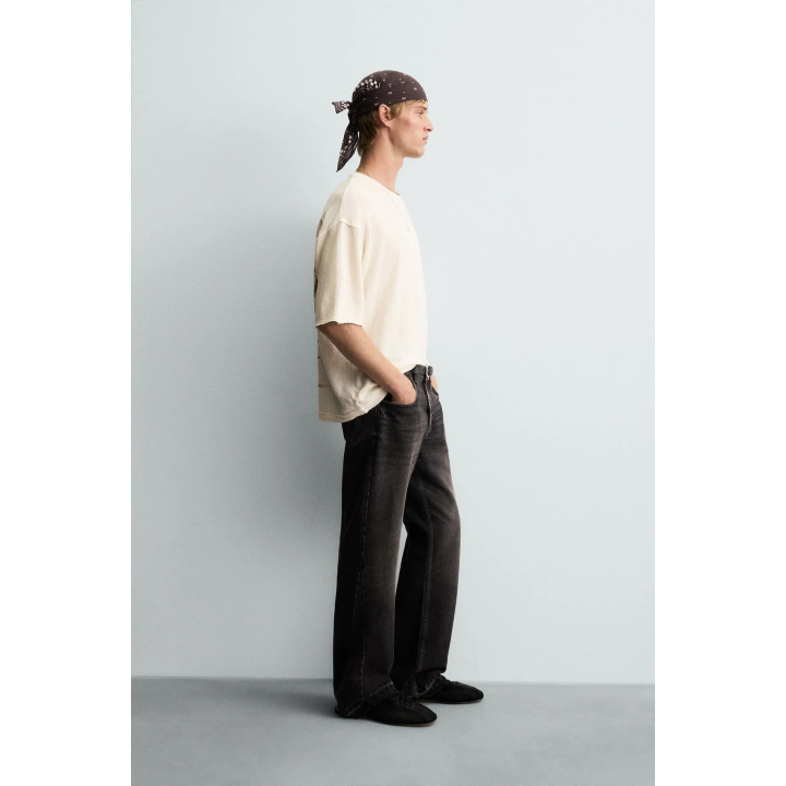 ФУТБОЛКА С ПРИНТОМ И ЭФФЕКТОМ ПОТЕРТОСТИ