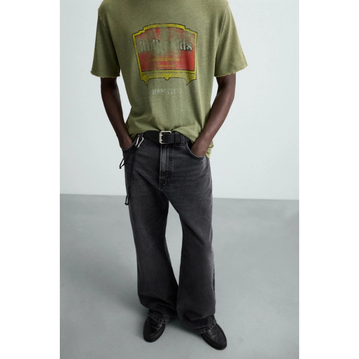 ТРИКОТАЖНАЯ ФУТБОЛКА С ПРИНТОМ И ЭФФЕКТОМ СТИРКИ