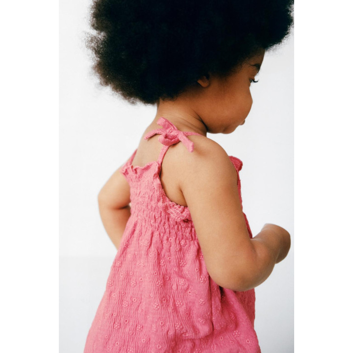 Боди с цветочнойвышивкой