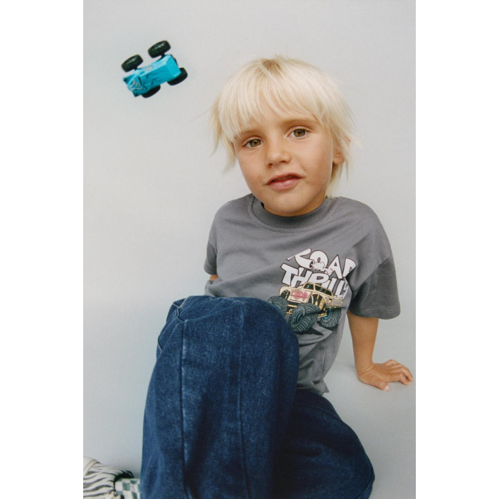 ФУТБОЛКА С ПРИНТОМ «МАШИНКИ»