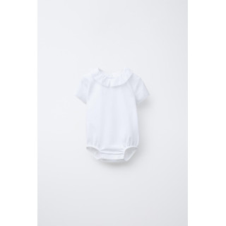 Боди с воротничком петер пэн и швейцарской вышивкой