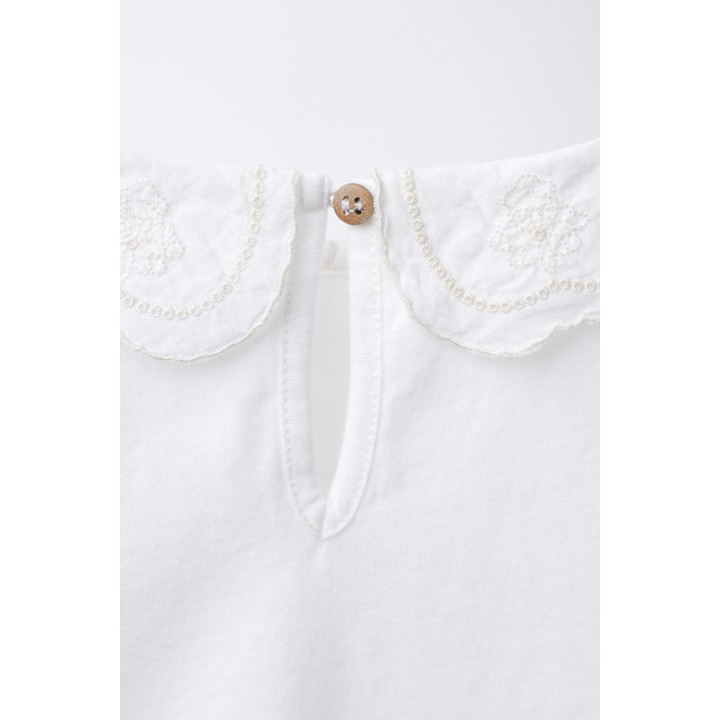 ФУТБОЛКА С ВЫШИВКОЙ НА ВОРОТНИКЕ