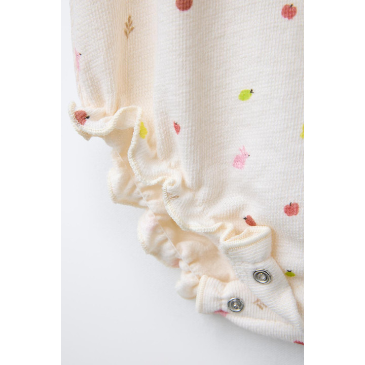 Комбинезон с оборками и фруктовым принтом