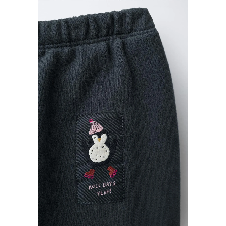 БРЮКИ-ДЖОГГЕРЫ С ЭТИКЕТКОЙ «ПИНГВИН»